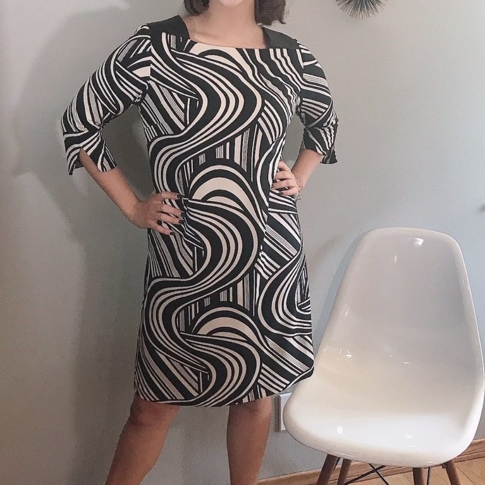 SHIFT DRESS A-GO-GO - NWOT